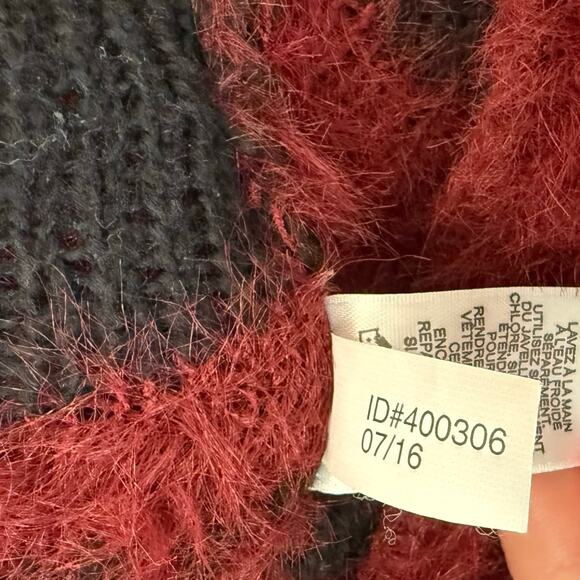 Express Red Black Tiger Stripe Lace Up V-Neck Fuzzy Eyelash Crop Sweater Size XS - Picture 9 of 9